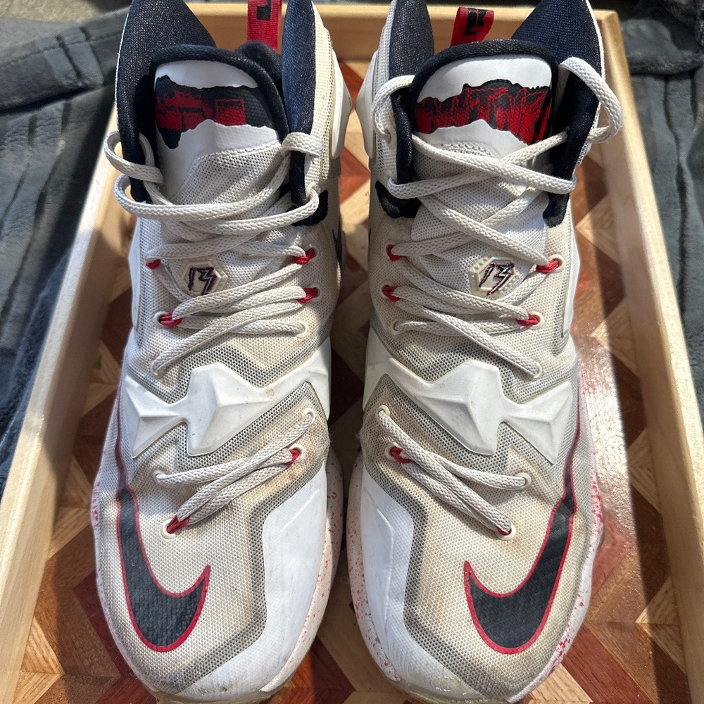 Nike men’s sneakers